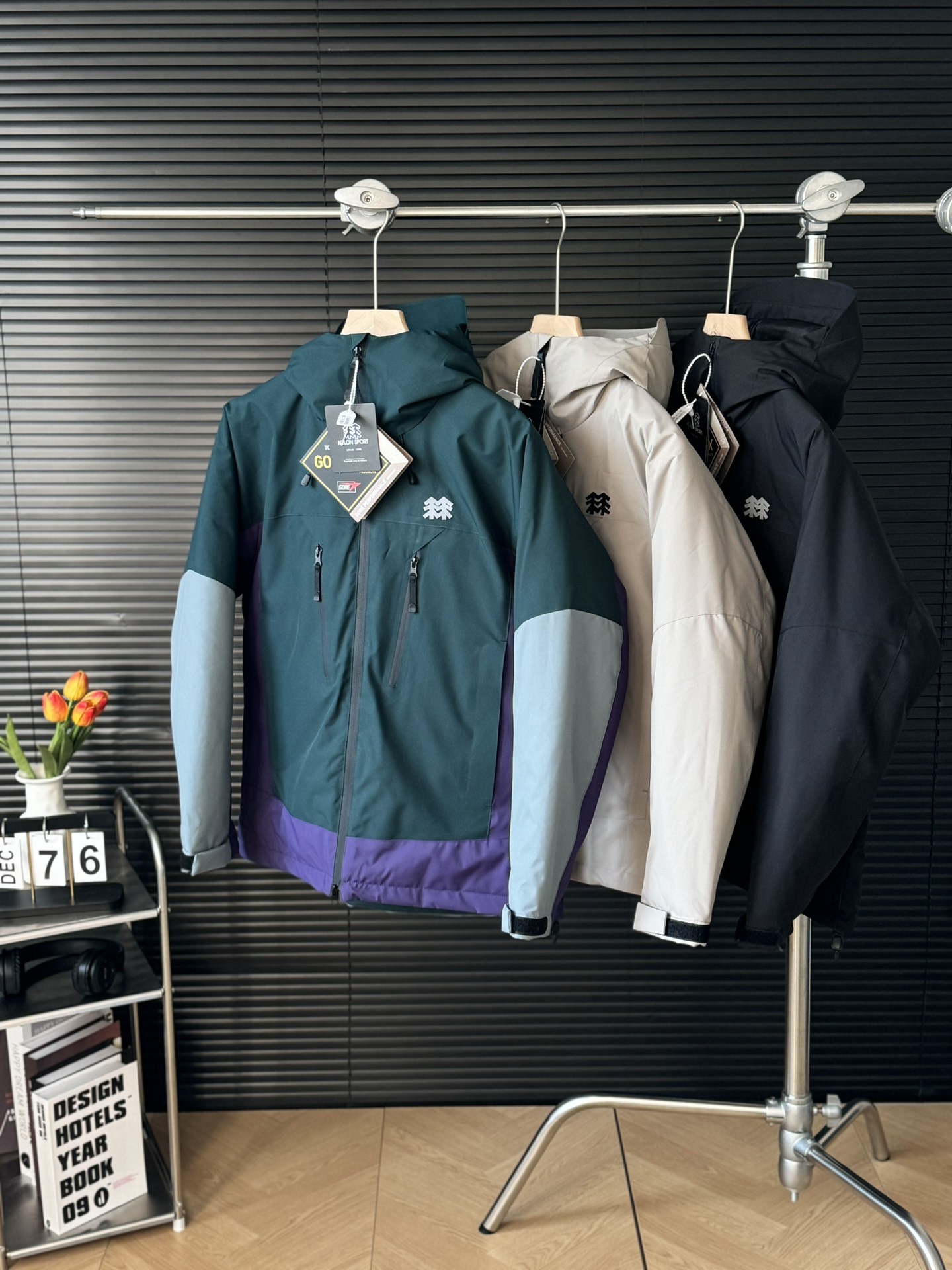 300 KOLONSPORT/Kolon new winter outdoor splicing silicone couple hooded cotton jacket-